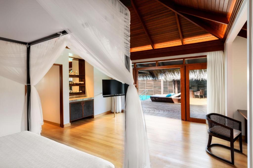 هتل شرایتون فول مون ریزورت و اسپا مالدیو